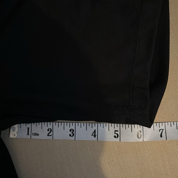 New Bebe Short Size Medium  Bin K - Picture 8 of 8